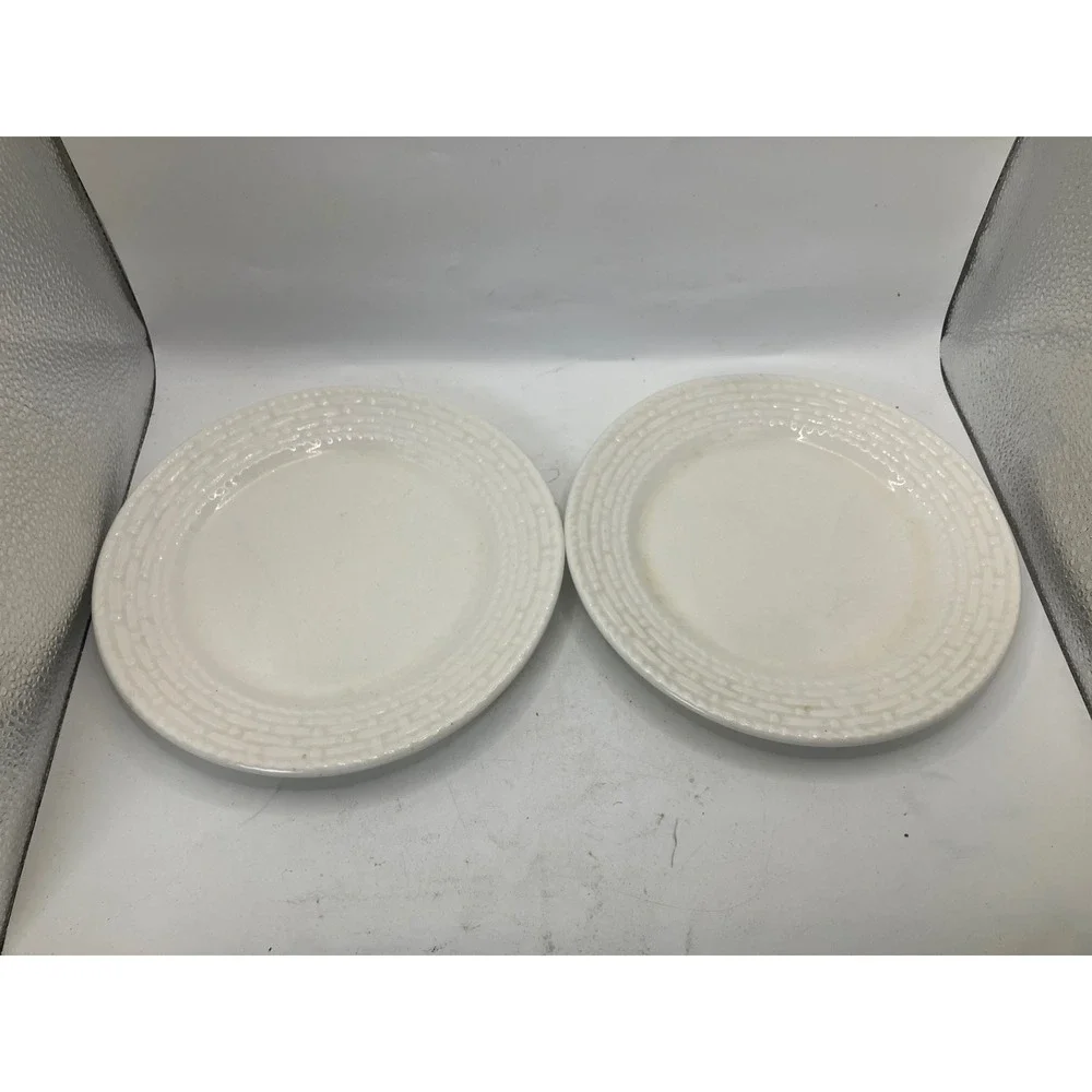 Gibson Home White Dinner Plates, Set of 2, Woven Basketweave Design,‎ Round